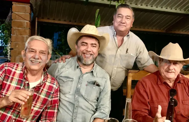 Agrónomos de Tonalá se suman a festejos