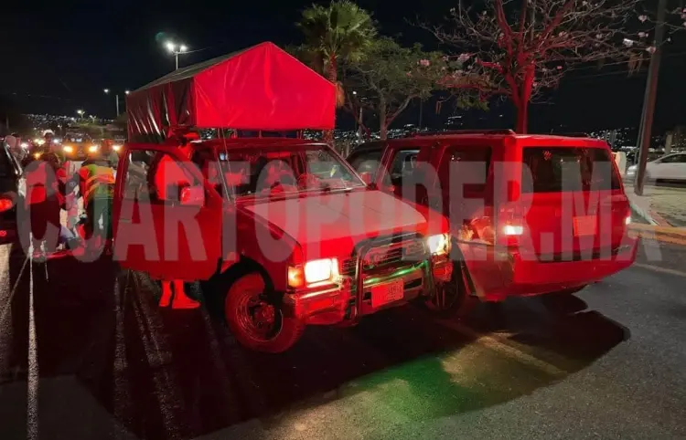 Aparatosa colisión salda con 7 heridos