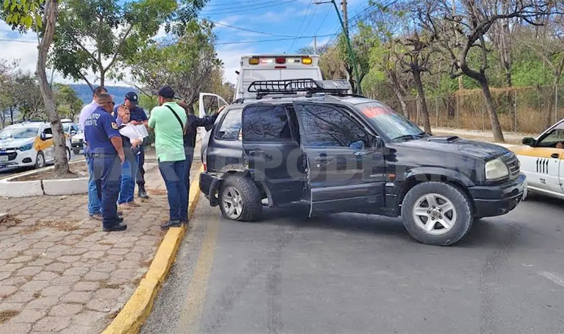 Ocurrió un aparatoso choque en el bulevar capitalino a las 9:00 horas. Ulises Villalobos / CP