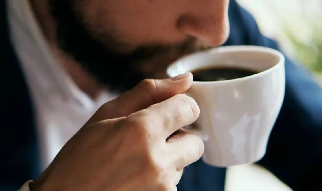 Qué le pasa a los riñones al beber café todos los días