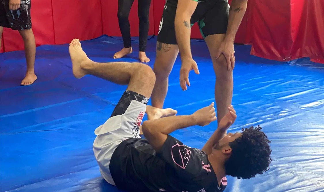 El objetivo es perfeccionar técnicas de combate y aprovechar la experiencia del reconocido exponente de las Artes Marciales. Cortesía