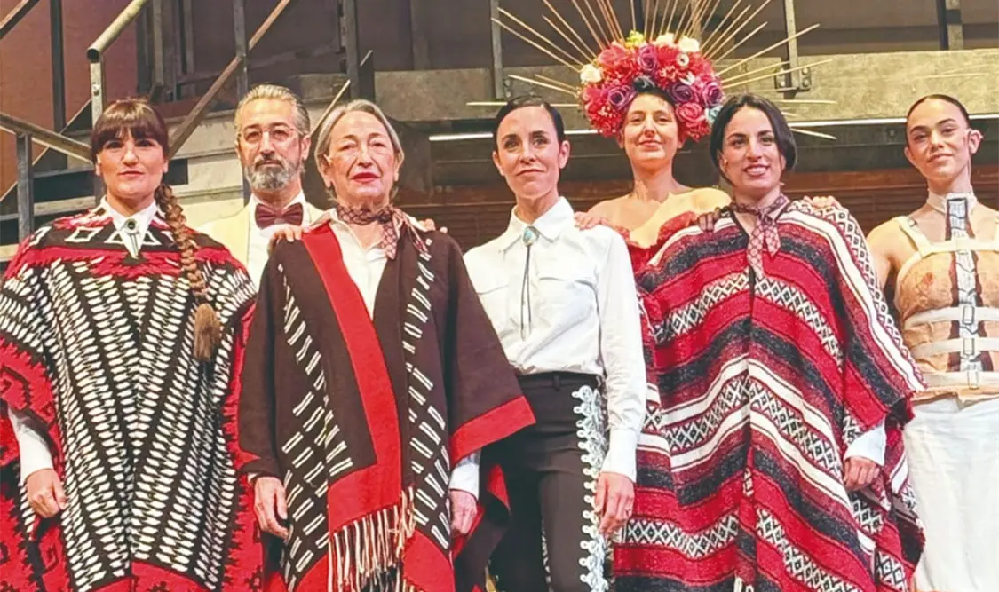 Chavela lleva su México a la escena
