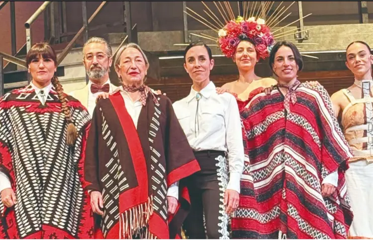 Chavela lleva su México a la escena