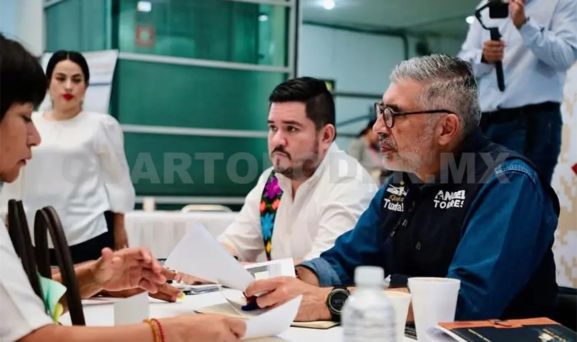 Atiende Ángel Torres cara a cara al ciudadano