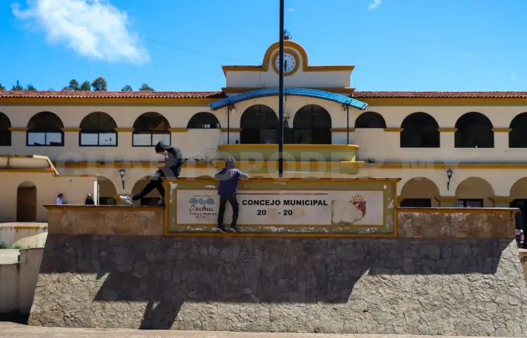 Hoy, comicios a mano alzada en Oxchuc