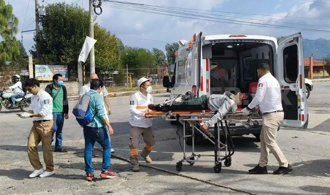 Queda grave motorista tras ser arrollado