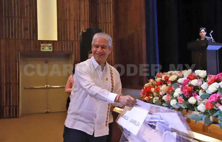 Reeligen a Miguel Ángel Blas como presidente