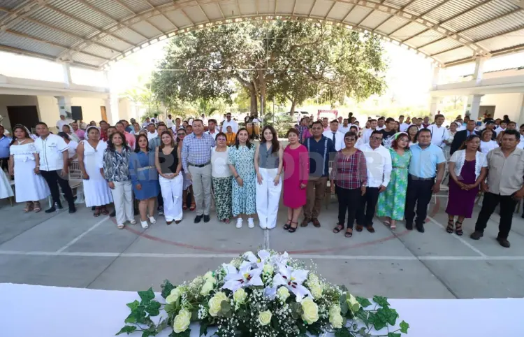 Valeria Rosales encabeza campaña de matrimonios