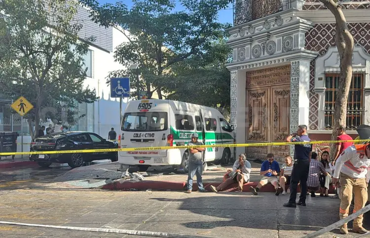Encontronazo salda con 16 personas lesionadas