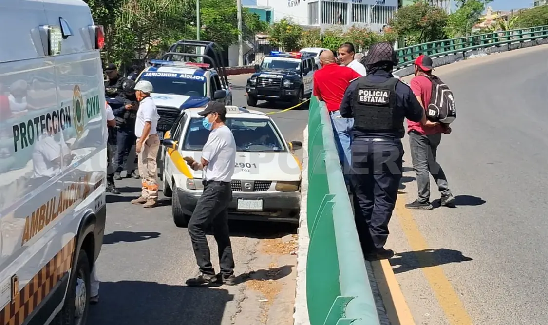 Muere ruletero mientras conducía su transporte