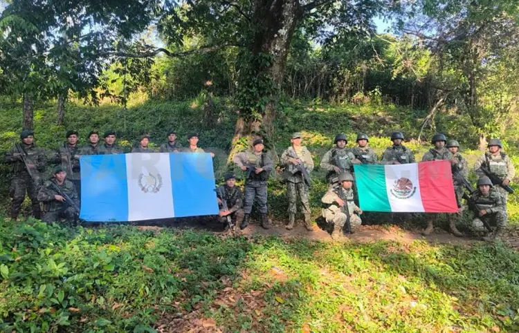 Ejército de Guatemala blinda frontera con México