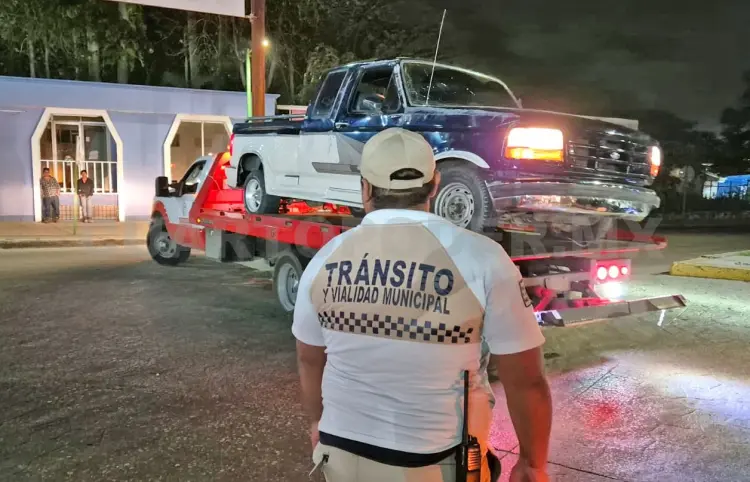 Vuelcan por manejar en estado de ebriedad