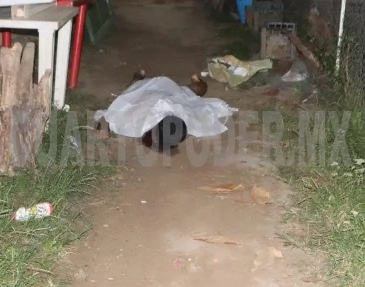 Lo asesinan a balazos a pocos metros de su casa