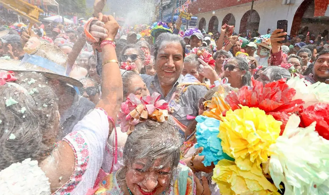 Eduardo Ramírez vive el Carnaval Zoque Coiteco