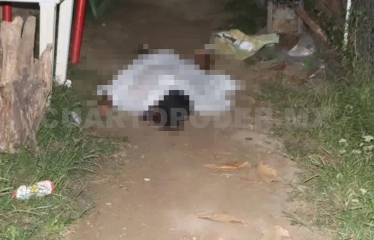 Lo asesinan a balazos a pocos metros de su casa