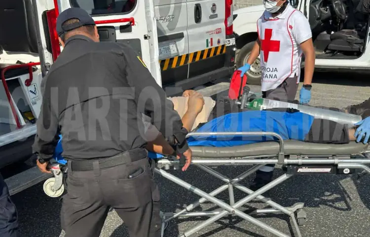 Se intoxican al consumir aguas frescas en crucero
