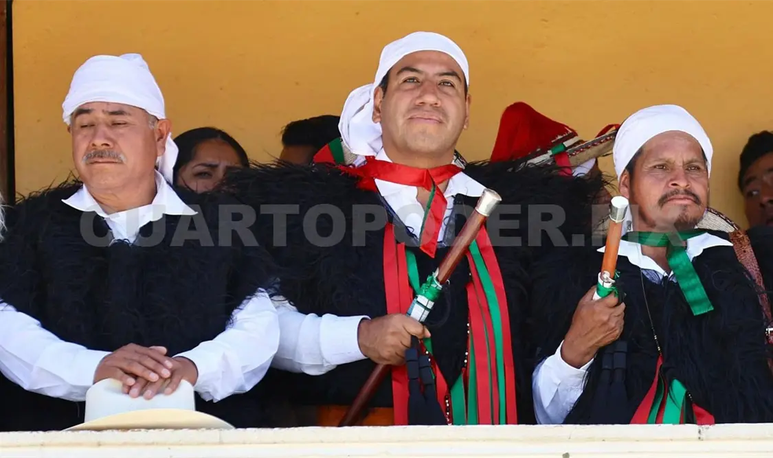 Eduardo Ramírez disfruta del carnaval K’in Tajimoltik