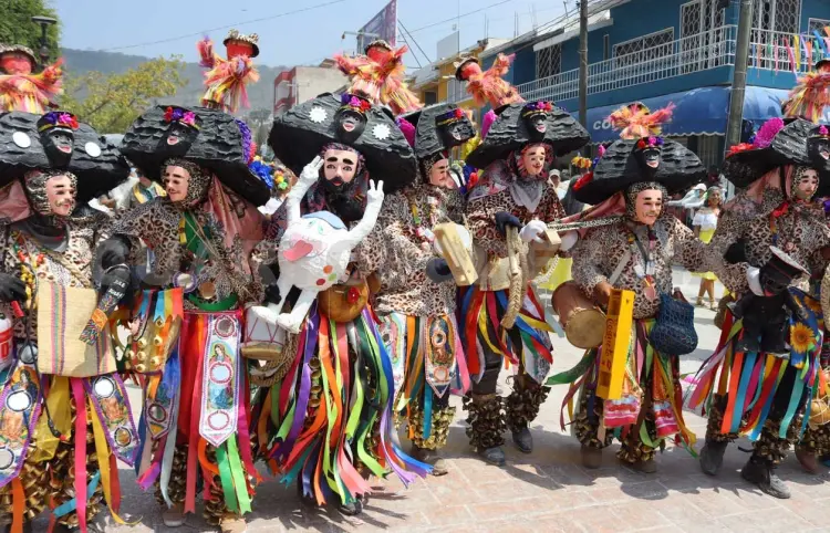 Baile de plaza: una danza milenaria