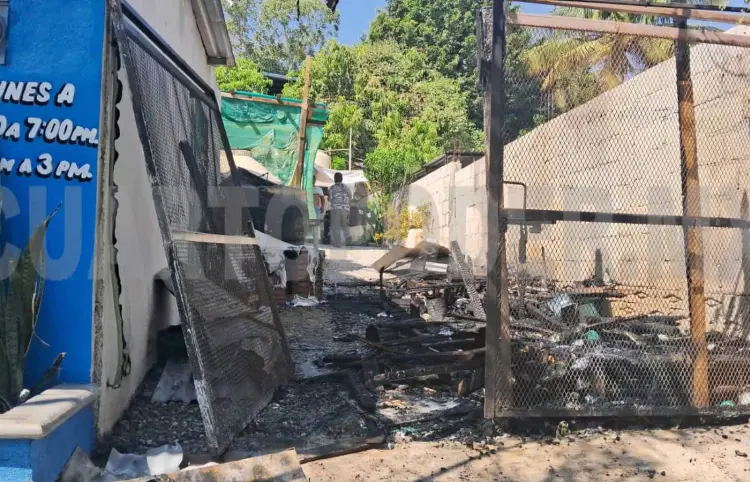 Se incendia vivienda en la colonia Maldonado