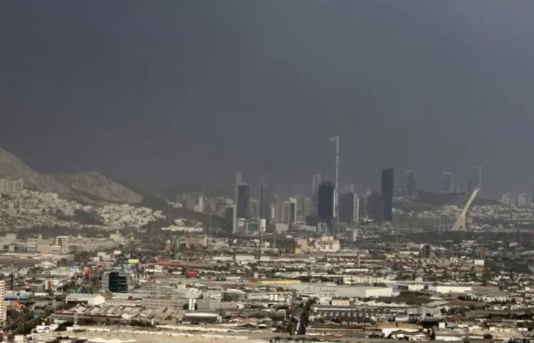 Desactivan contingencia ambiental en Nuevo León