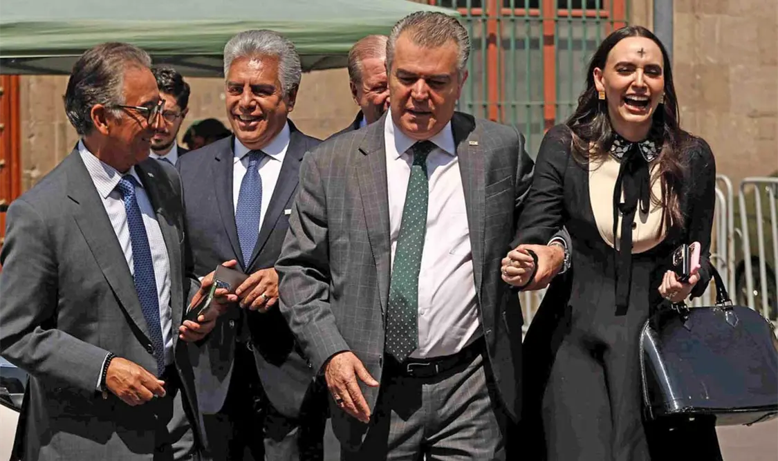 Empresarios hacen frente común con Sheinbaum