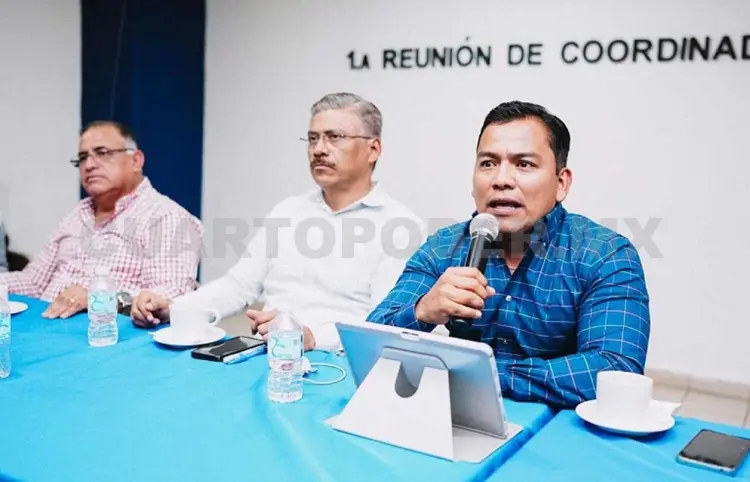 Realiza Cobach reunión de evaluación institucional