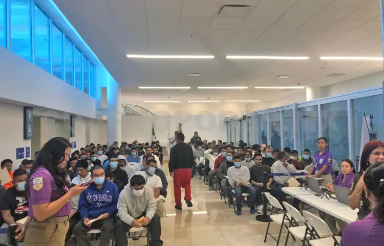 Llegan otros 180 deportados desde Texas, Estados Unidos