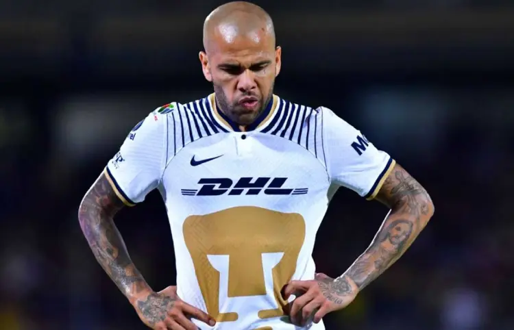 UNAM interpone demanda contra Dani Alves