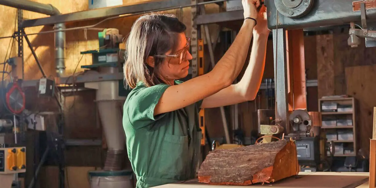 Participación económica de mujeres crece