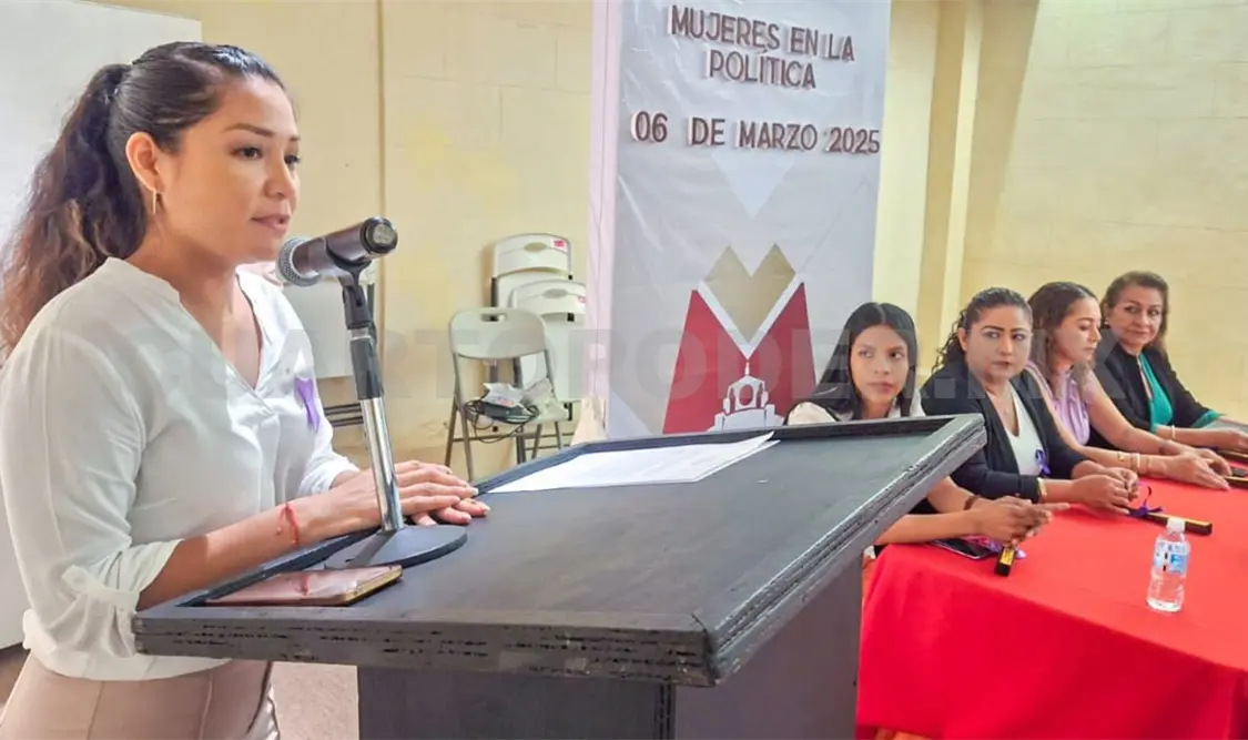 Realiza Ayuntamiento ponencia “Mujeres en la política”