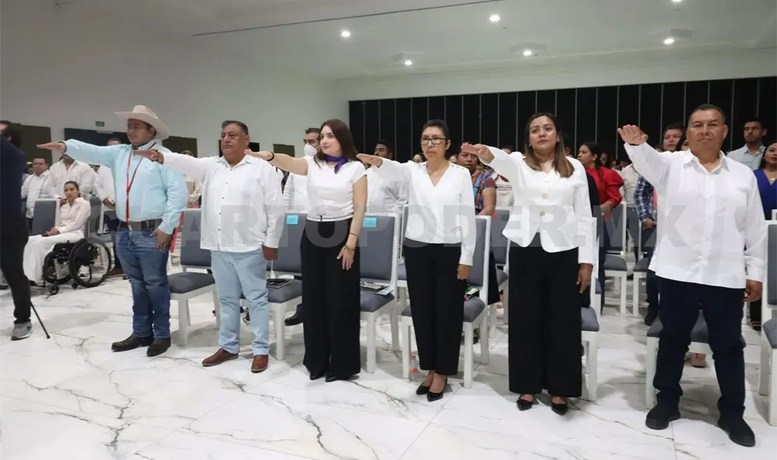 Valeria Rosales participa en instalación de la Red Chiapaneca