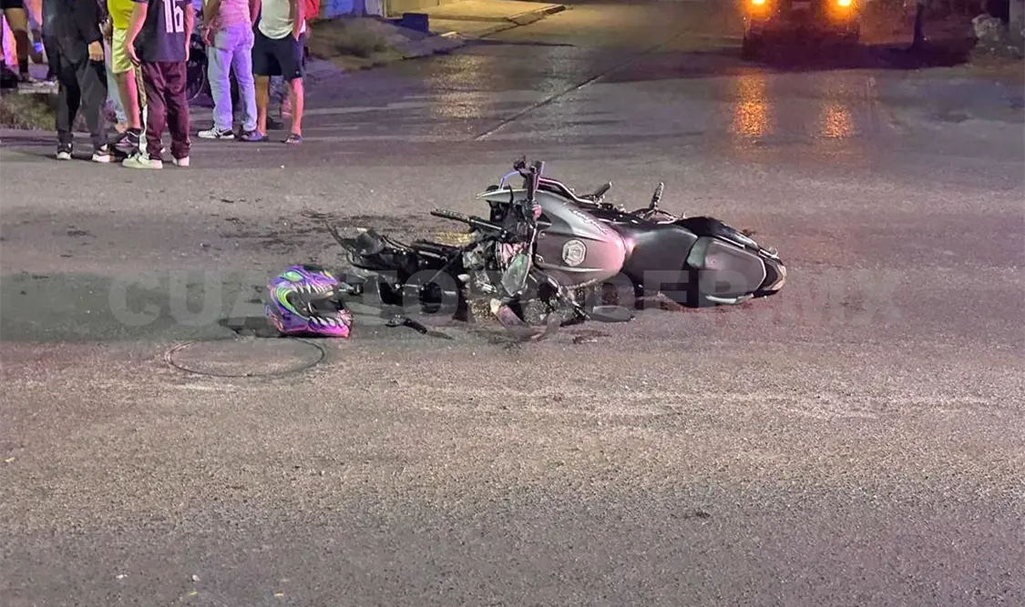 Adolescente termina policontundido en colisión