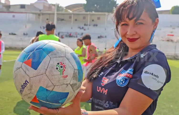 Andrea, una mujer que manda en la cancha