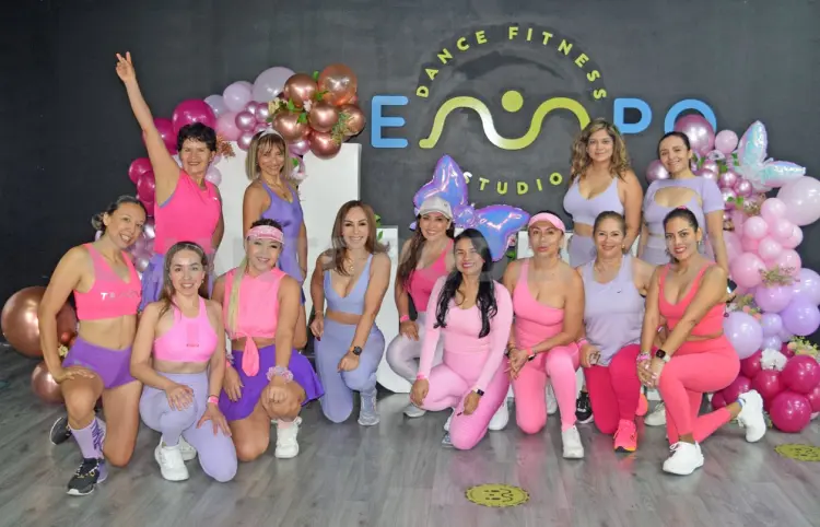 Conmemoran a la mujer con energía y empoderamiento