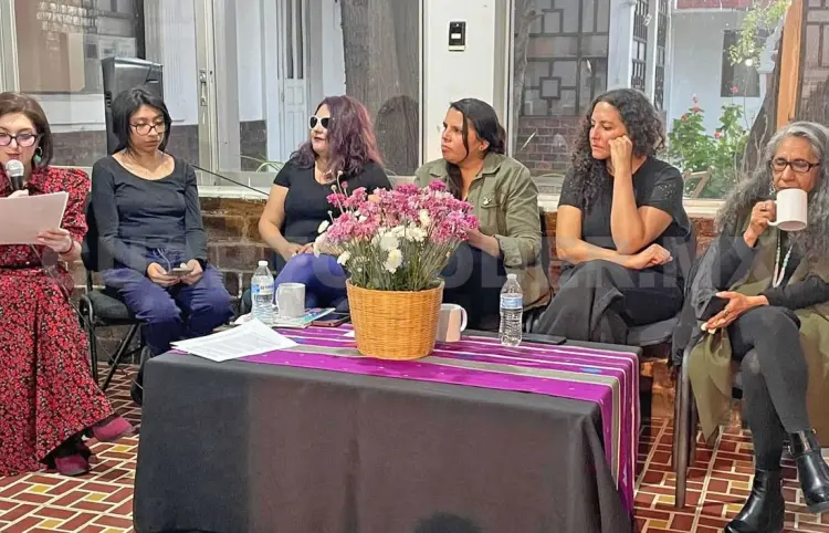 En conservatorio, mujeres comparten experiencias