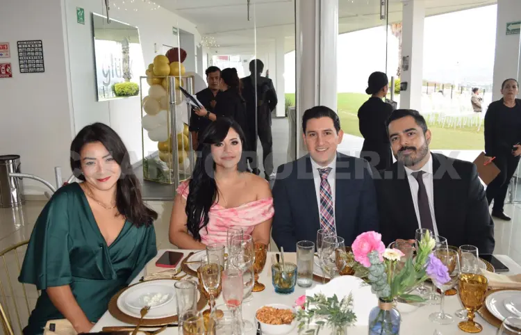 Cynthia y Alan unen sus vidas