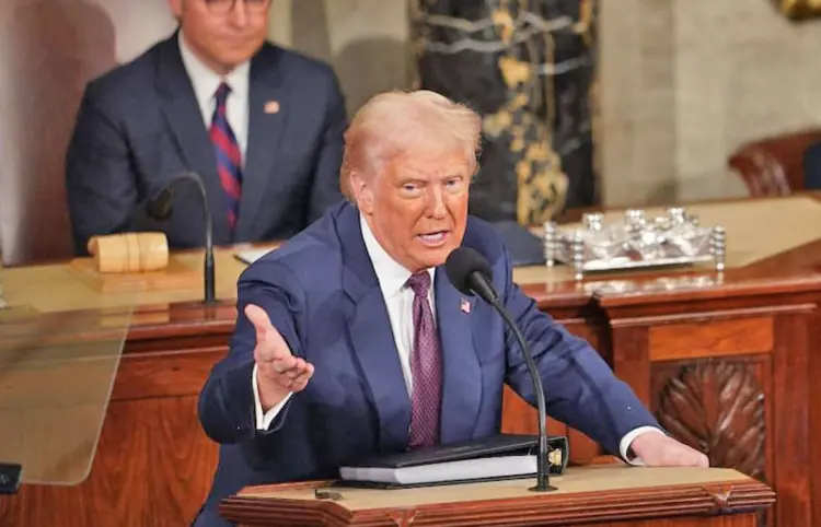 Donald evita comparecer ante prensa