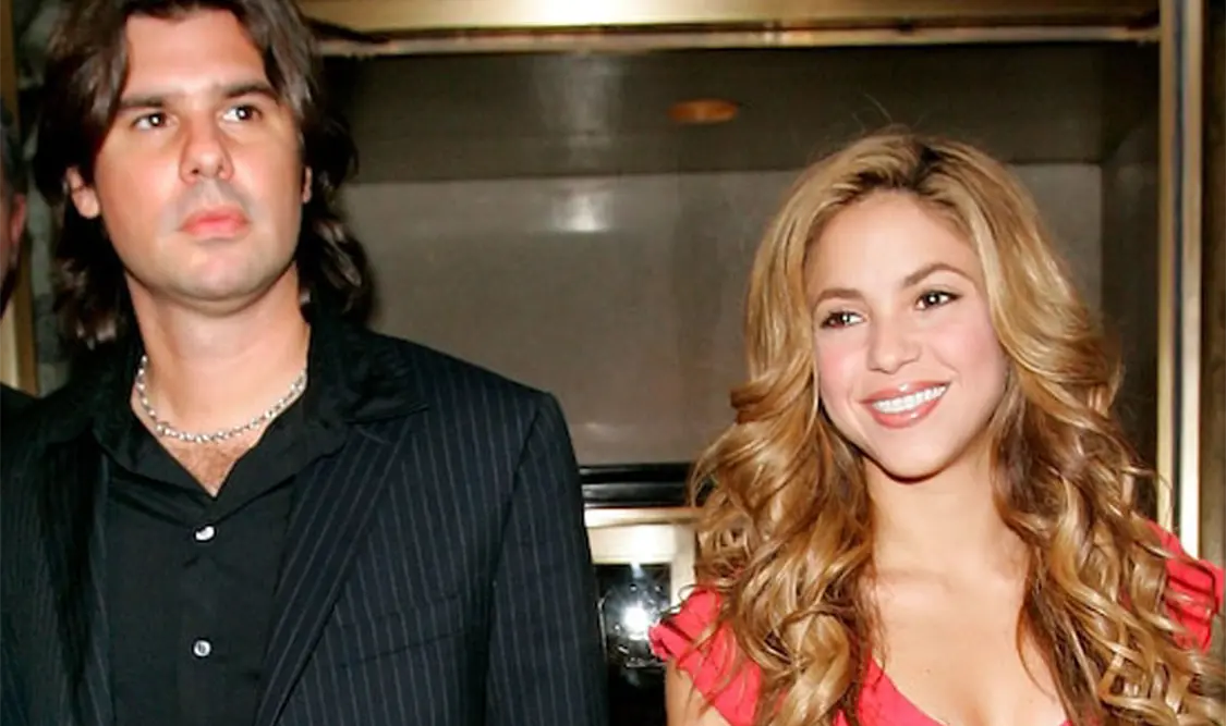 Shakira, captada junto a su ex