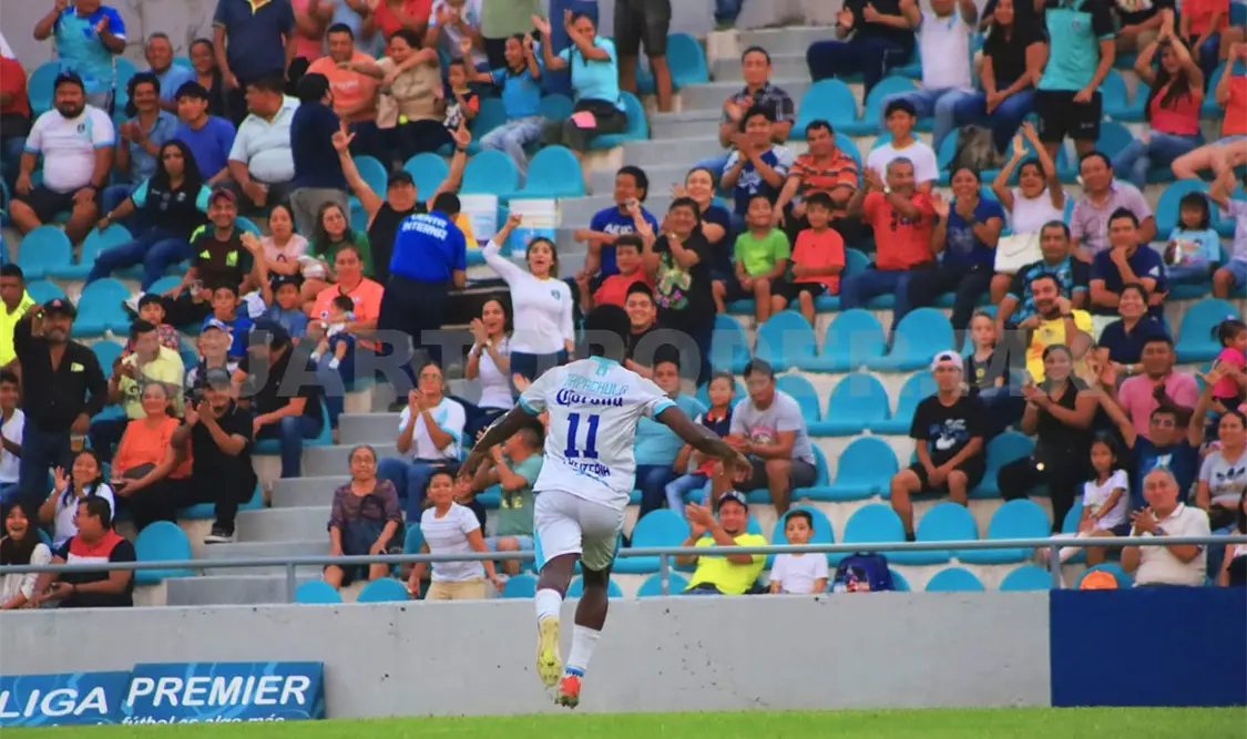 Se lucen ante San Juan de Aragón: 4-1