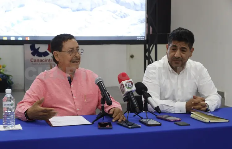 Canacintra ofrece trabajo a repatriados de EE. UU.