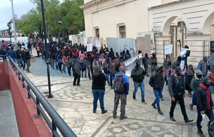 EZLN anuncia encuentro de Rebeldía y Resistencias