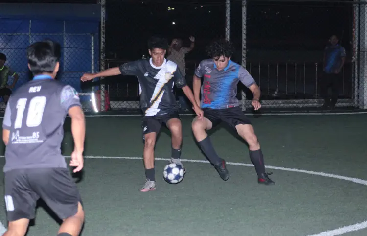 Legends se corona en la Liga Palapa