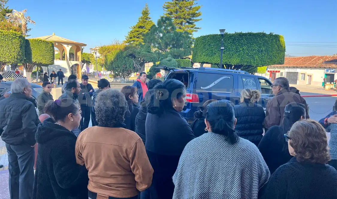 Dan el último adiós al “Varón Dandy”