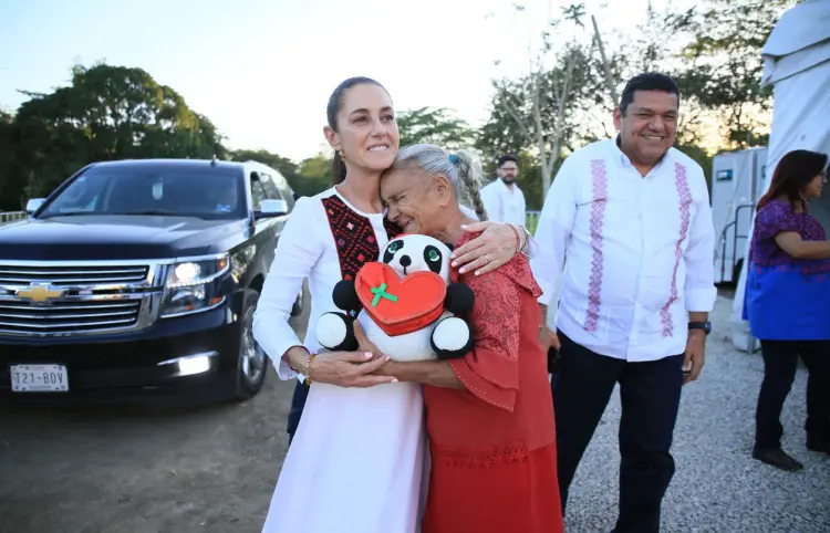 Sheinbaum defiende a AMLO desde Tabasco