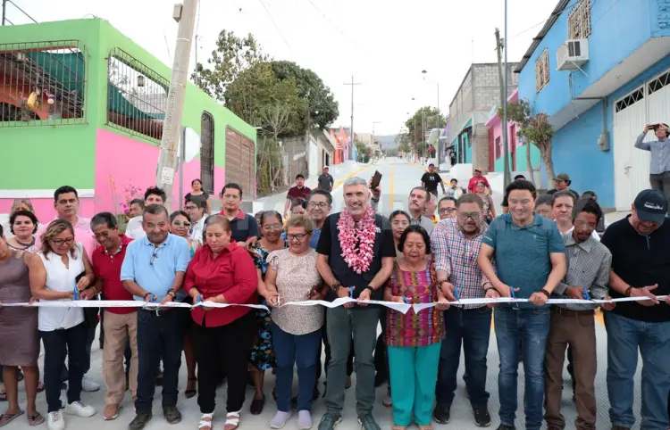 Entregamos calles nuevas en la Azteca: Ángel Torres