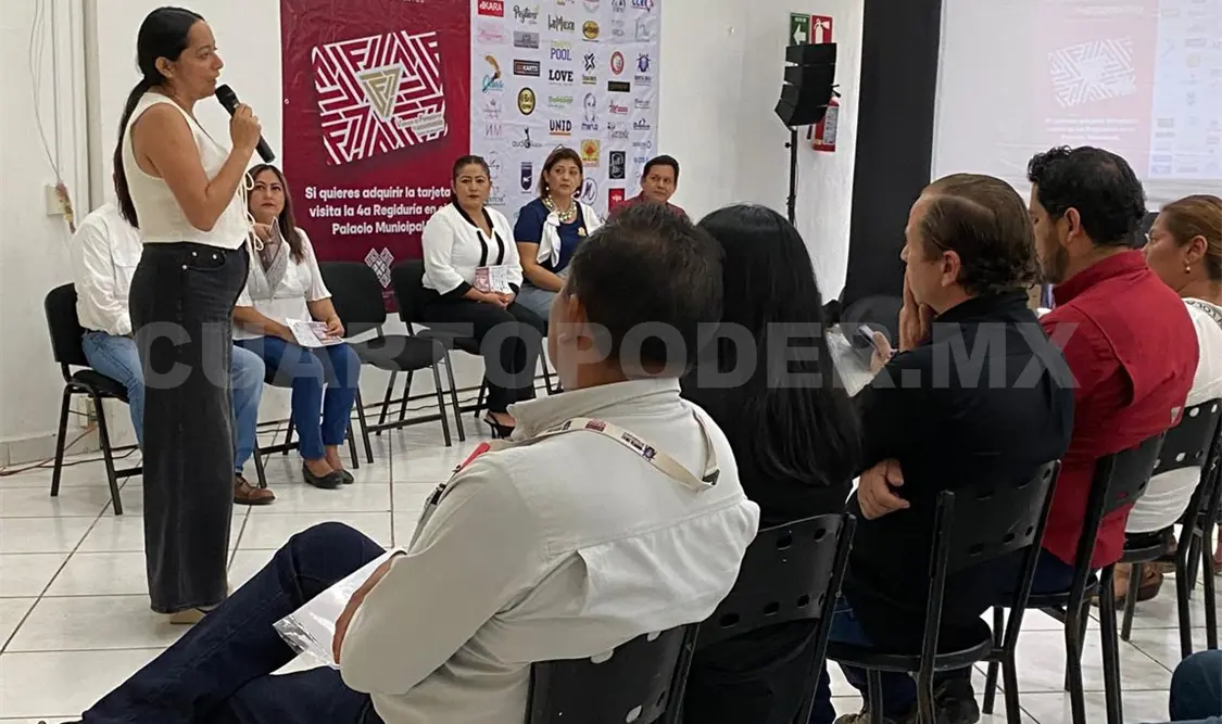 Entregan tarjeta de descuentos en Tapachula