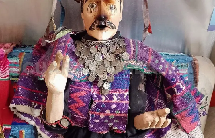 Maximón: entre santo y deidad