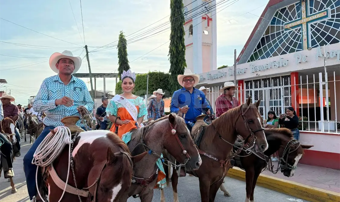 Celebra Acapetahua tradicional expo feria