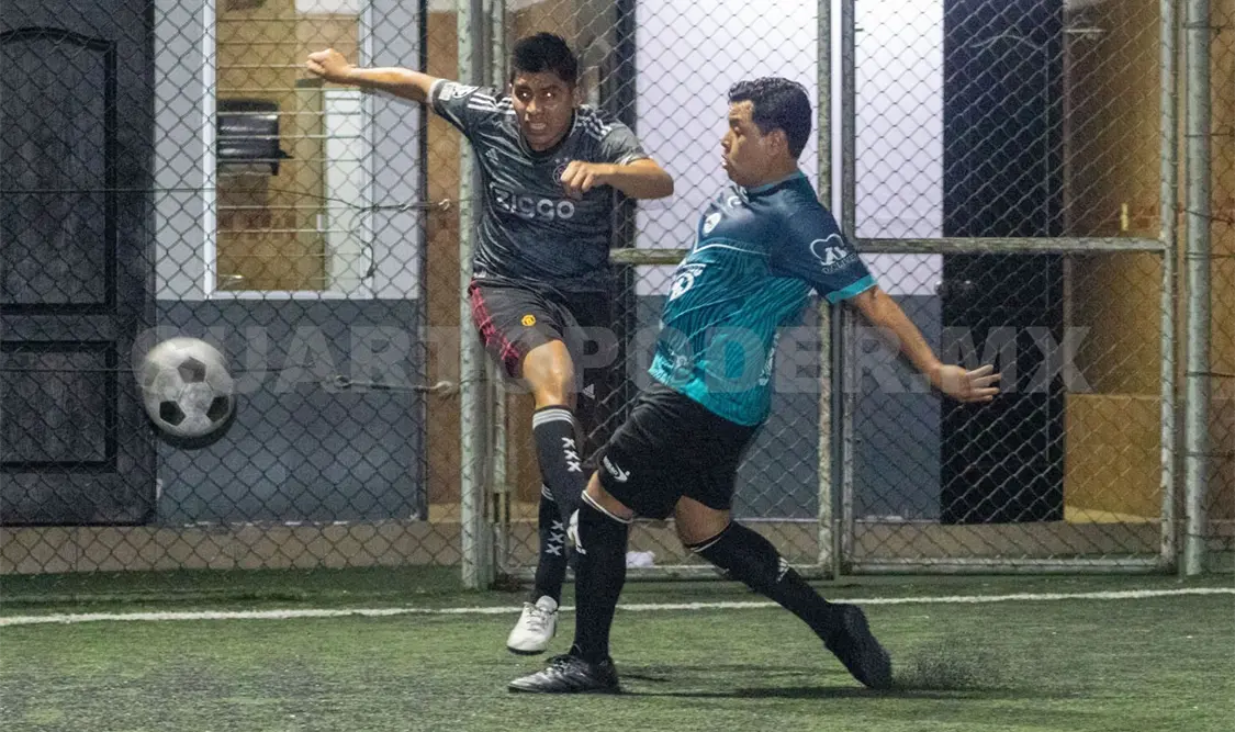 El líder cae dos veces en la jornada