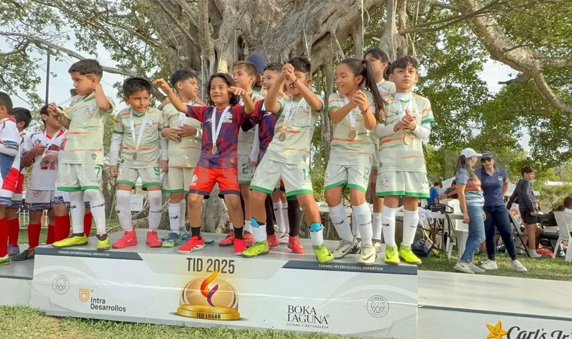 Colegio La Paz, bicampeón en Veracruz